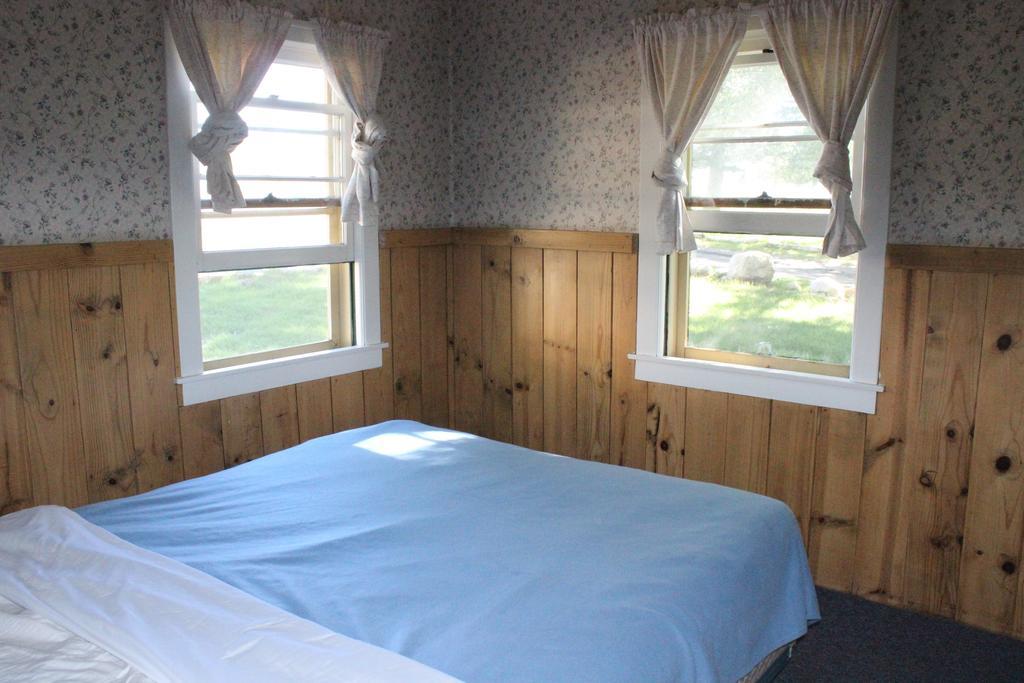 Twin Lakes Resort Бриджпорт Стая снимка