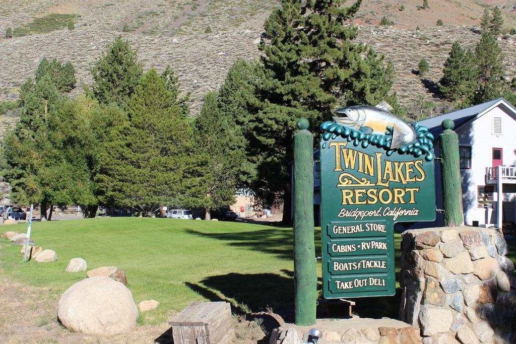 Twin Lakes Resort Бриджпорт Екстериор снимка