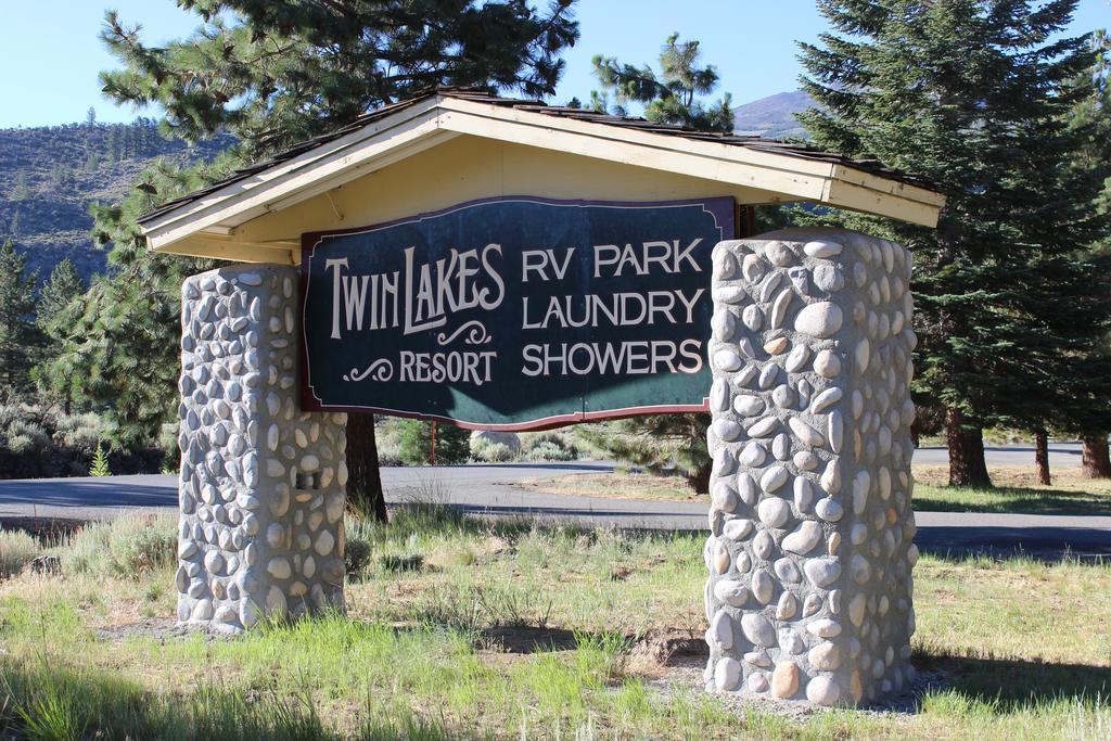 Twin Lakes Resort Бриджпорт Стая снимка